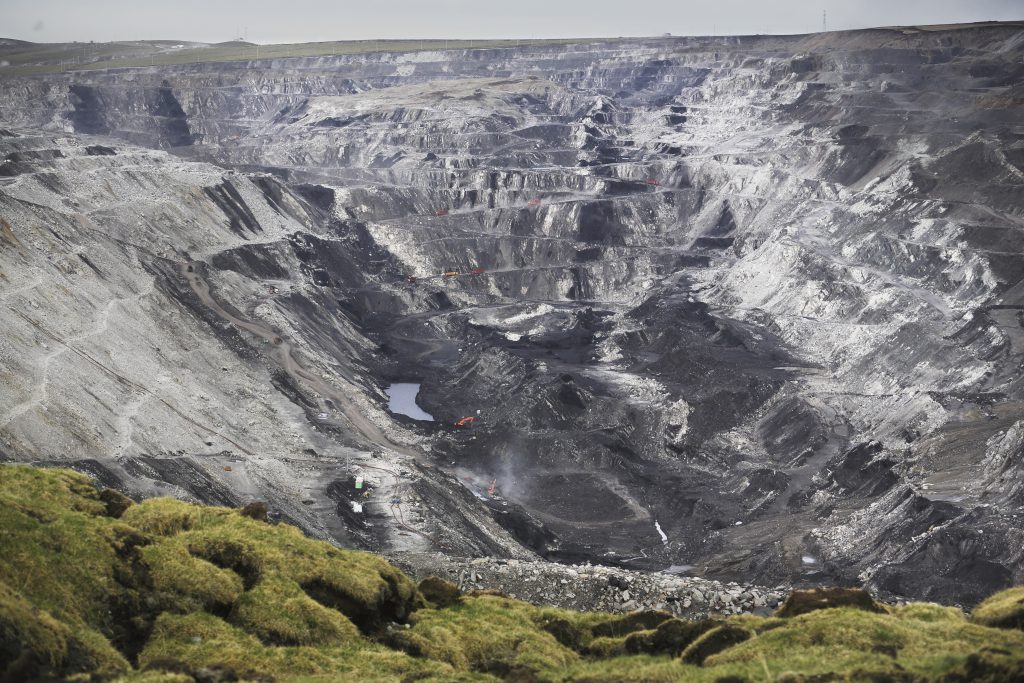 Coal Mining at the Source of the Yellow River