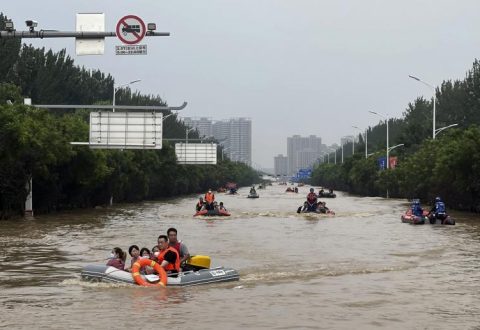 凤凰周刊丨当极端天气成为“新常态”，中国如何应对？