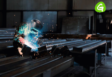 钢铁行业深度调整， “碳排大户”如何“向绿而生”？｜钢铁转型金融洞察②